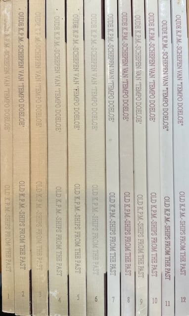 Lindeboom, Lucas - Oude K.P.M.-schepen van 'Tempo Doeloe', delen 1t/m12. Old K.P.M.-ships from the Past, vols. I-XII.